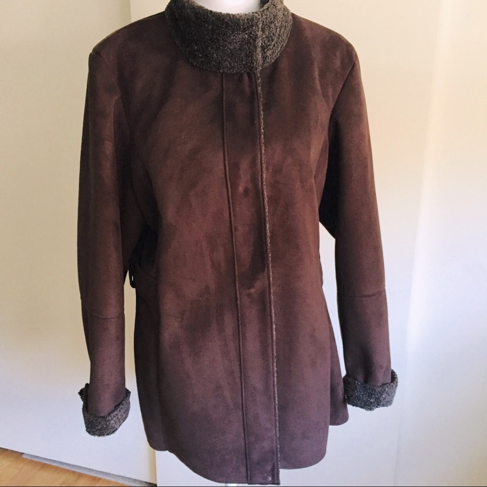 🤎 Talbots very smart fitted Chocolate imitation suede coat.